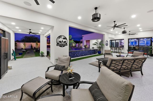 8924 W PATRICK Lane 8424 w, Peoria, AZ 85383