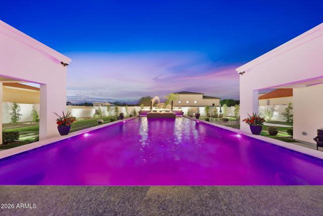 8924 W PATRICK Lane 8424 w, Peoria, AZ 85383