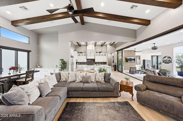 8924 W PATRICK Lane 8424 w, Peoria, AZ 85383