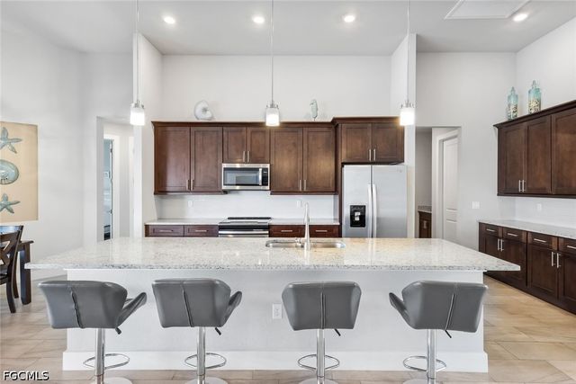 1833 SW 49th TER, Cape Coral, FL 33914