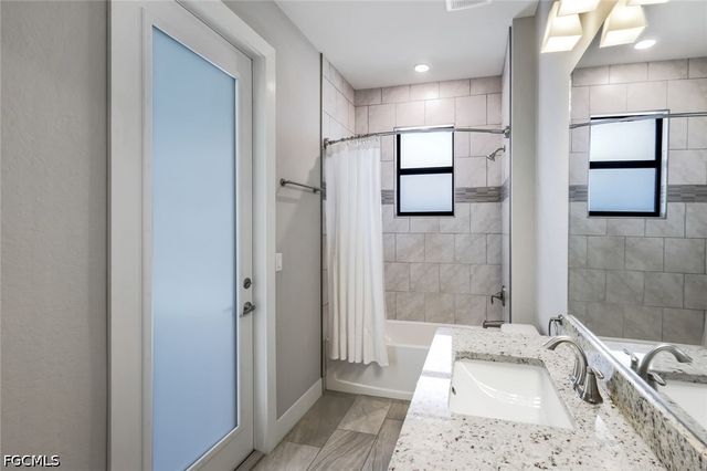 1833 SW 49th TER, Cape Coral, FL 33914