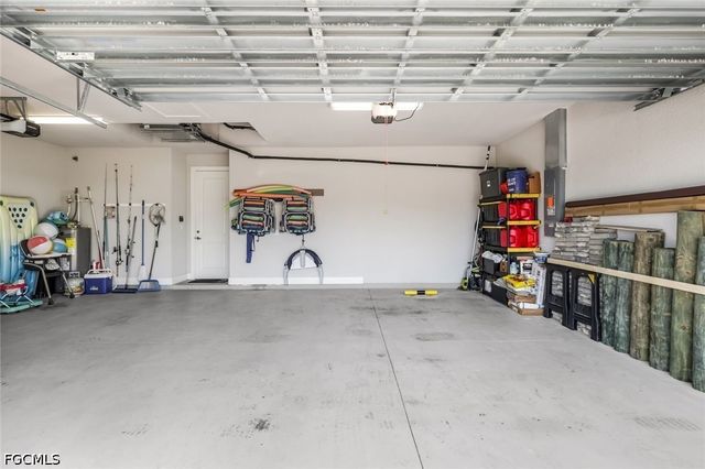 1833 SW 49th TER, Cape Coral, FL 33914