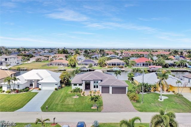 1833 SW 49th TER, Cape Coral, FL 33914