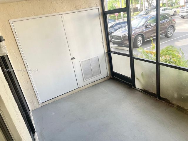 20065 NE 3rd Ct O3, Miami, FL 33179