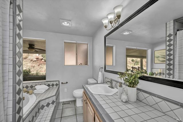 17431 Greenridge Rd, Hidden Valley Lake, CA 95467
