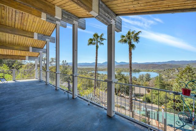 17431 Greenridge Rd, Hidden Valley Lake, CA 95467
