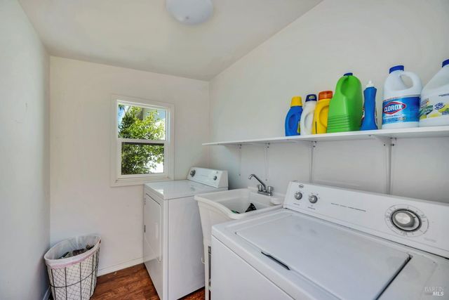 17431 Greenridge Rd, Hidden Valley Lake, CA 95467