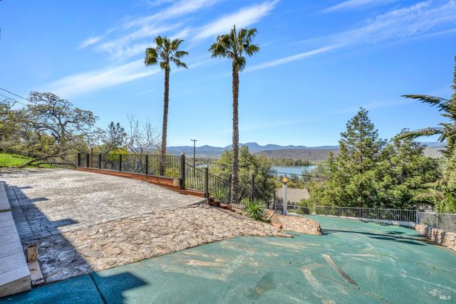 17431 Greenridge Rd, Hidden Valley Lake, CA 95467