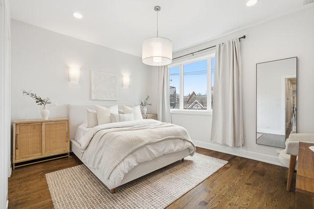 3330 N Clifton Avenue 2, Chicago, IL 60657