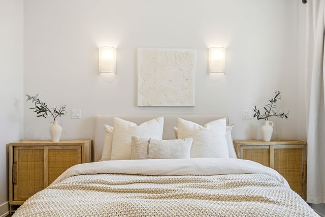 3330 N Clifton Avenue 2, Chicago, IL 60657