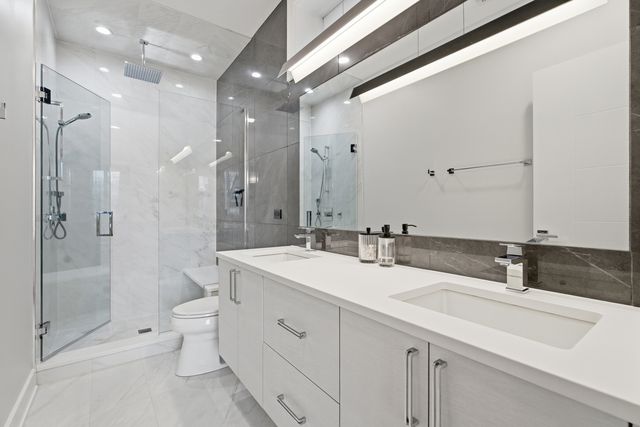 3330 N Clifton Avenue 2, Chicago, IL 60657