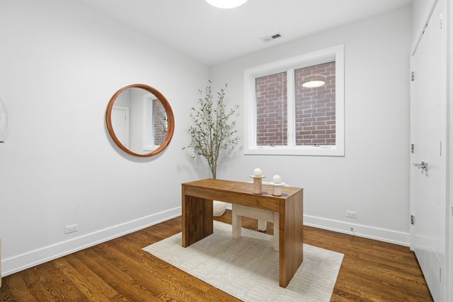 3330 N Clifton Avenue 2, Chicago, IL 60657