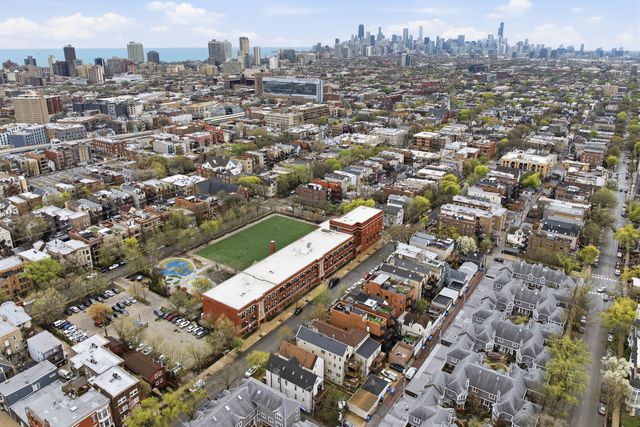 3330 N Clifton Avenue 2, Chicago, IL 60657