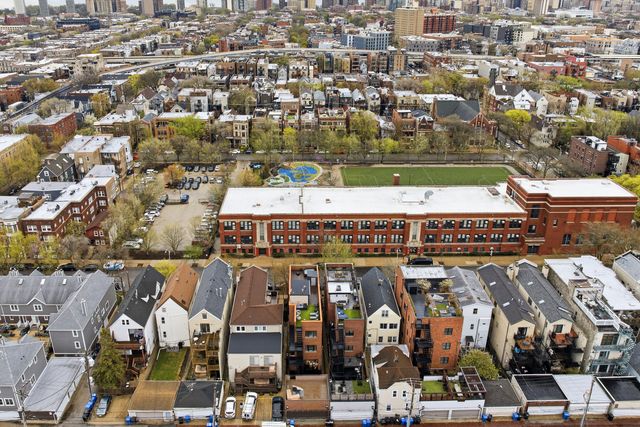 3330 N Clifton Avenue 2, Chicago, IL 60657