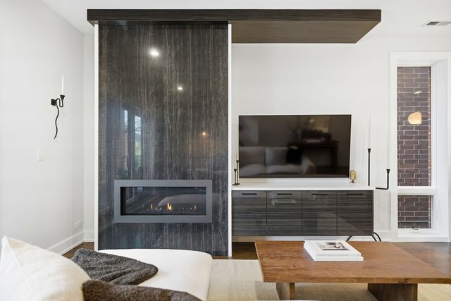 3330 N Clifton Avenue 2, Chicago, IL 60657