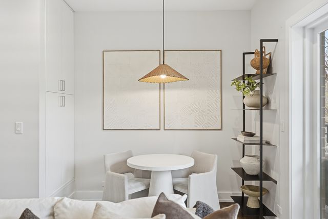 3330 N Clifton Avenue 2, Chicago, IL 60657