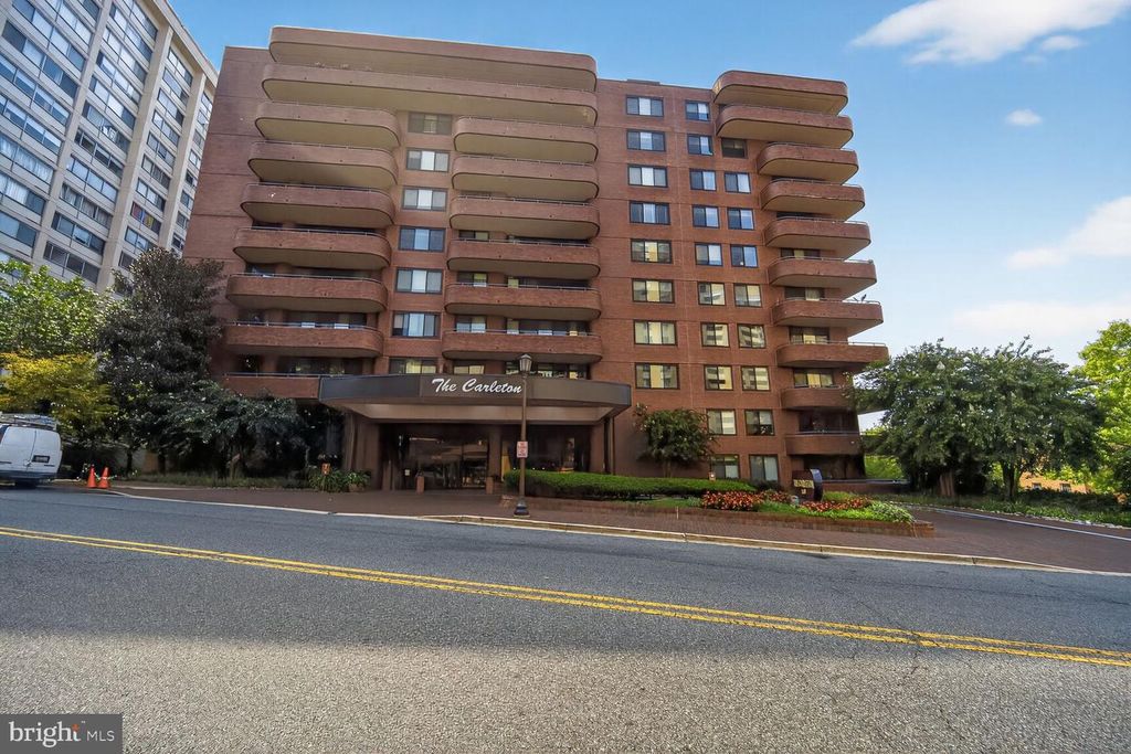 4550 N PARK AVE #1005, Chevy Chase, MD 20815