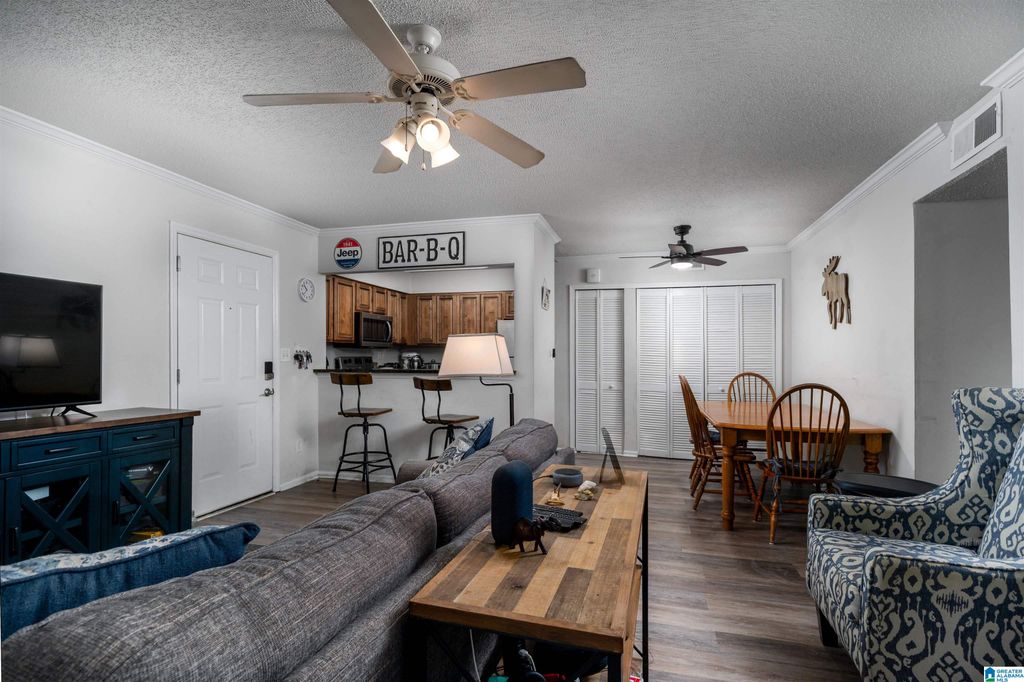 120 15th St E Apt 207, Tuscaloosa, AL 35401