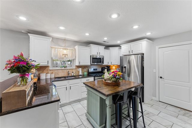 1904 Audabon Park Court, Siloam Springs, AR 72761