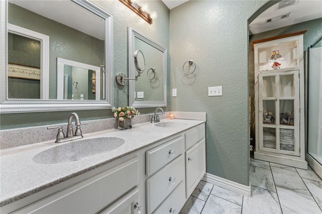 1904 Audabon Park Court, Siloam Springs, AR 72761