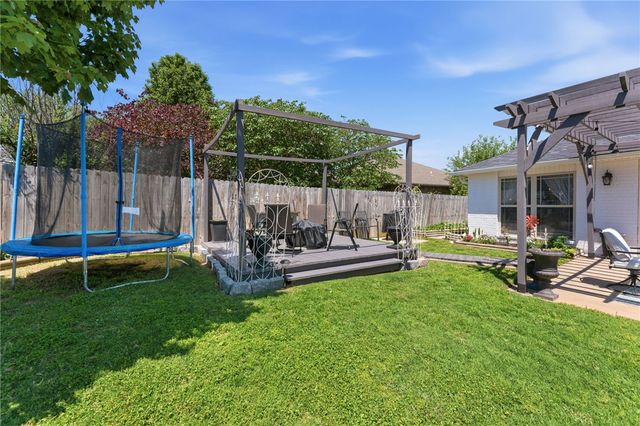 1904 Audabon Park Court, Siloam Springs, AR 72761