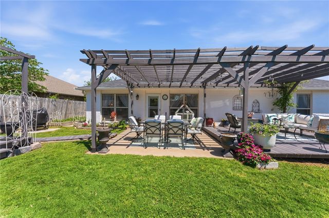 1904 Audabon Park Court, Siloam Springs, AR 72761