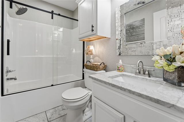 1904 Audabon Park Court, Siloam Springs, AR 72761