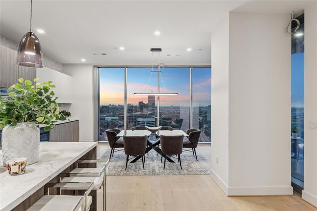 1711 Allen Parkway 2301, Houston, TX 77019