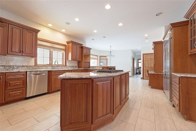 4969 WOLF Road, Erie, PA 16505