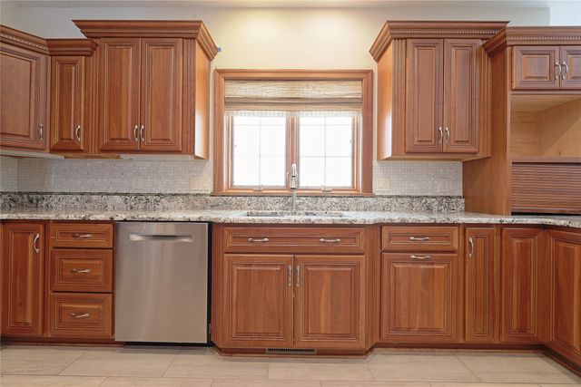 4969 WOLF Road, Erie, PA 16505