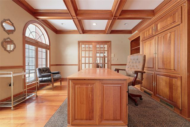 4969 WOLF Road, Erie, PA 16505