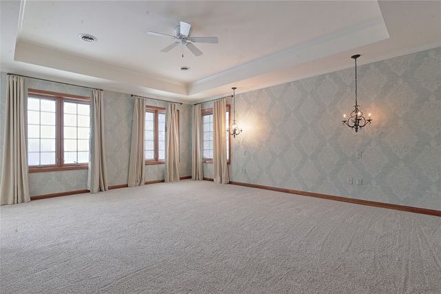 4969 WOLF Road, Erie, PA 16505