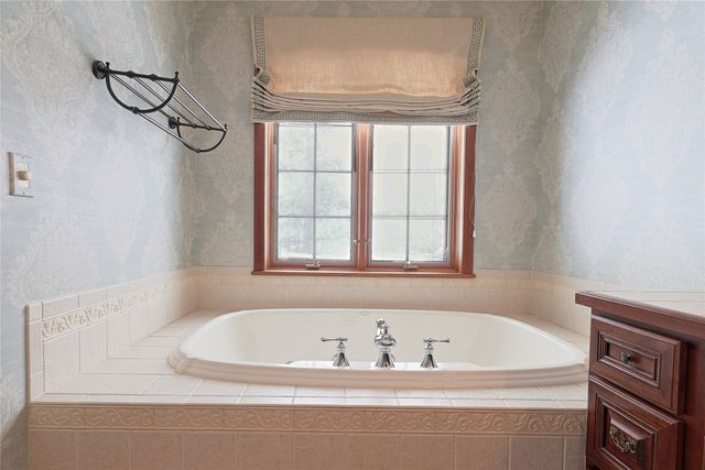 4969 WOLF Road, Erie, PA 16505