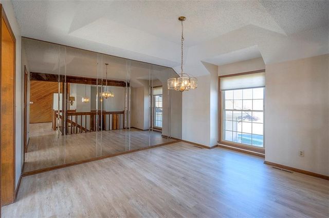 4910 NE Pebble Beach Street, Lee's Summit, MO 64064