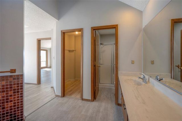 4910 NE Pebble Beach Street, Lee's Summit, MO 64064