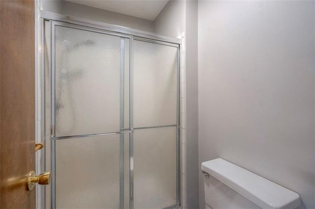 4910 NE Pebble Beach Street, Lee's Summit, MO 64064