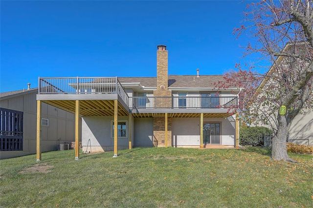 4910 NE Pebble Beach Street, Lee's Summit, MO 64064