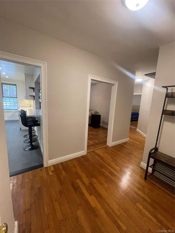 1922 McGraw Avenue 1H, Bronx, NY 10462