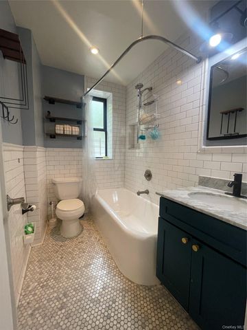 1922 McGraw Avenue 1H, Bronx, NY 10462