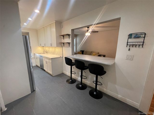 1922 McGraw Avenue 1H, Bronx, NY 10462
