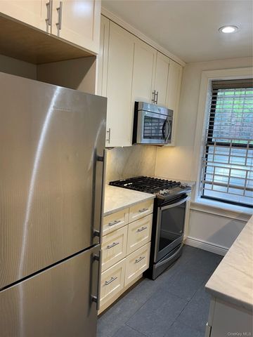 1922 McGraw Avenue 1H, Bronx, NY 10462