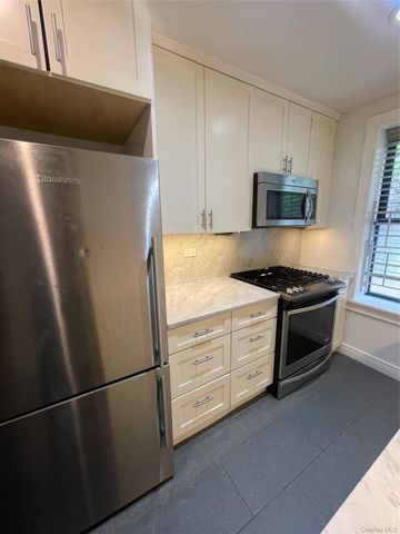 1922 McGraw Avenue 1H, Bronx, NY 10462