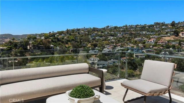 964 Van Dyke, Laguna Beach, CA 92651