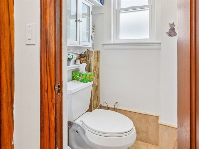 82 Needham St, Dedham, MA 02026