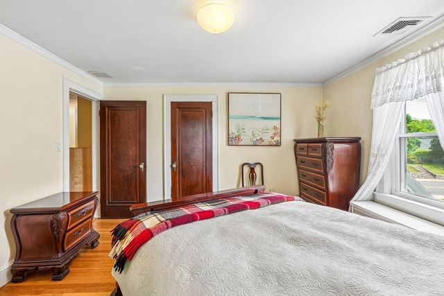82 Needham St, Dedham, MA 02026