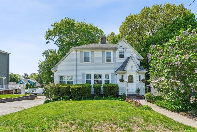 82 Needham St, Dedham, MA 02026