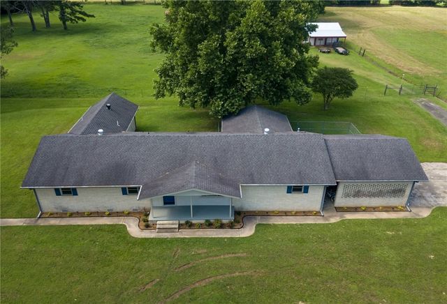 232 CENTER VALLEY Road, Russellville, AR 72802