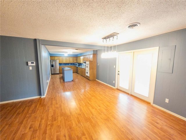 232 CENTER VALLEY Road, Russellville, AR 72802
