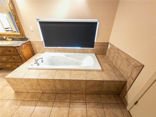 232 CENTER VALLEY Road, Russellville, AR 72802