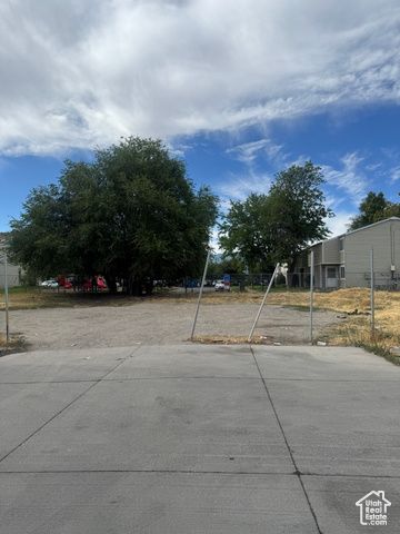 261 N REDWOOD RD, Salt Lake City, UT 84116